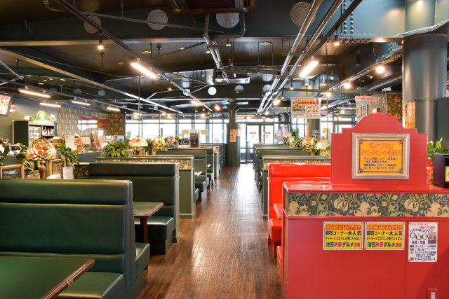 ラッキーピエロマリーナ末広店